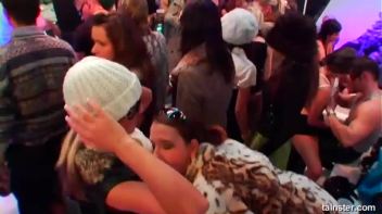 Pussy Blizzard Part 2 - Cam 1 Screencap 54 on www.sinx.com