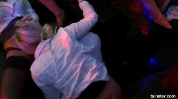 Airbang Alliance Part 2 - Cam 3 Screencap 91 on www.sinx.com