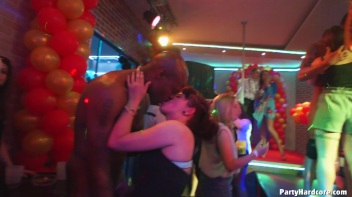 Party Hardcore Gone Crazy Vol. 36 Part 3 - Cam 2 Screencap 34 on www.sinx.com