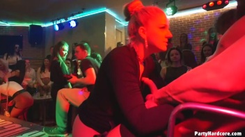 Party Hardcore Gone Crazy Vol. 34 Part 1 - Cam 3 Screencap 112 on www.sinx.com