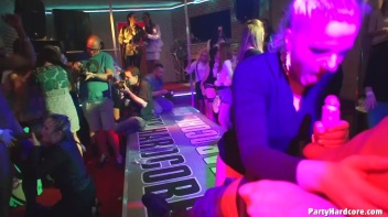 Party Hardcore Gone Crazy Vol. 34 Part 1 - Cam 3 Screencap 115 on www.sinx.com