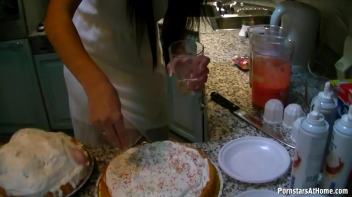 Dirty Dinner Party Part 1 Screencap 5 on www.sinx.com