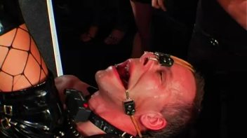 Public Disgrace Screencap 75 on www.sinx.com