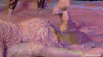 Satin Queens Shimmy In The Mud Pit Screencap 72 on www.sinx.com