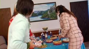 Messy Whipped Topping Bake Off! Screencap 34 on www.sinx.com