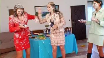 Messy Whipped Topping Bake Off! Screencap 45 on www.sinx.com