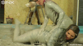 Sexy Professionals Mud Wrestling Mania Screencap 39 on www.sinx.com