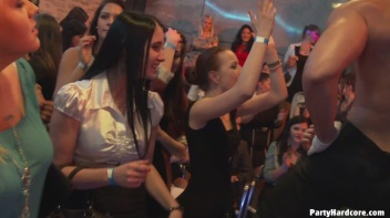 Party Hardcore Gone Crazy Vol. 11 Part 1 - Cam 3 Screencap 49 on www.sinx.com