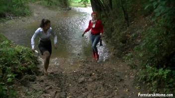 Welcome To The Mud Hole Screencap 25 on www.sinx.com