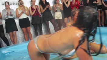 Oily Wrestling: Jenna Lovely vs. Nicole Vice & Erika vs. Tanya Screencap 51 on www.sinx.com