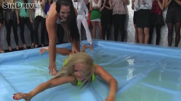 Oily Wrestling: Jenna Lovely vs. Nicole Vice & Erika vs. Tanya Screencap 7 on www.sinx.com