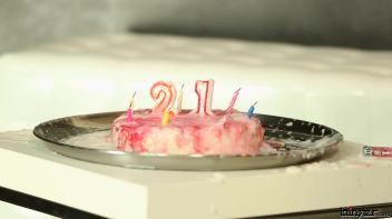 A Very Slimy Birthday Celebration Screencap 4 on www.sinx.com