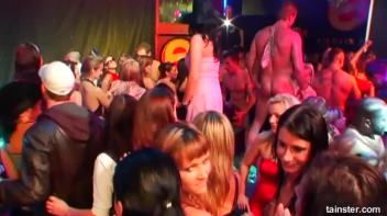 Pussy Casino Part 4 - Cam 1 Screencap 2 on www.sinx.com