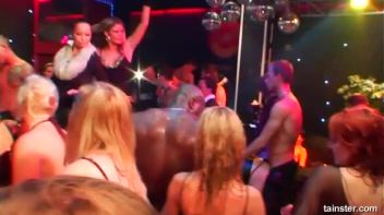 Pussy Casino Part 4 - Cam 1 Screencap 22 on www.sinx.com