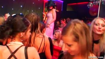 Pussy Casino Part 4 - Cam 1 Screencap 3 on www.sinx.com