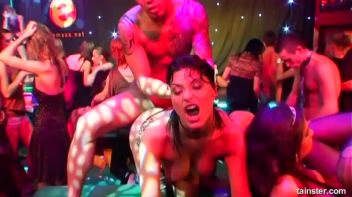 Pussy Casino Part 4 - Cam 1 Screencap 41 on www.sinx.com