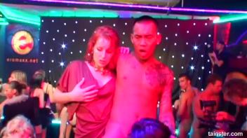 Pussy Casino Part 4 - Cam 1 Screencap 45 on www.sinx.com