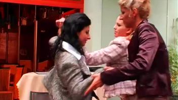 Buffet Babes go Bonkers! Screencap 55 on www.sinx.com