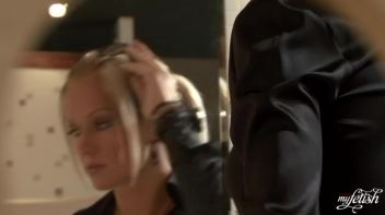 Stacy And The Hole In The Wall... Screencap 7 on www.sinx.com