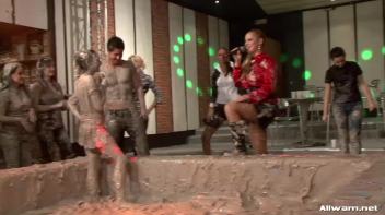 Dirty Duo Turns Into Mud Brawl Screencap 54 on www.sinx.com