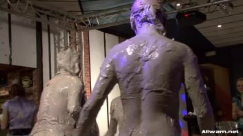 Dirty Duo Turns Into Mud Brawl Screencap 33 on www.sinx.com