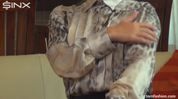 All Natural Stunner's Seductive Shredding Screencap 5 on www.sinx.com