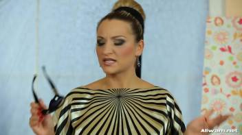 Eurobabe Wallpaper War Screencap 26 on www.sinx.com