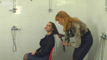Gorgeous Girls Wash And Lather Their Hair Screencap 9 on www.sinx.com