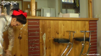 Two hot girls get messy with cake Screencap 20 on www.sinx.com