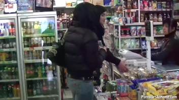 Messin' Around Town With No Shame! Screencap 13 on www.sinx.com