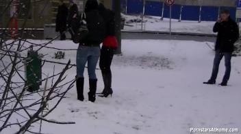 Messin' Around Town With No Shame! Screencap 17 on www.sinx.com