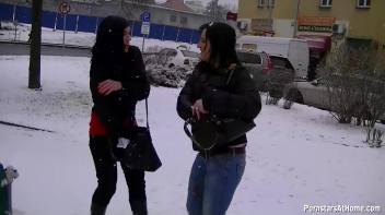 Messin' Around Town With No Shame! Screencap 23 on www.sinx.com