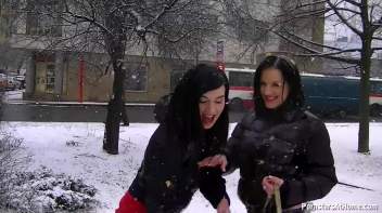 Messin' Around Town With No Shame! Screencap 27 on www.sinx.com