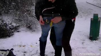 Messin' Around Town With No Shame! Screencap 28 on www.sinx.com