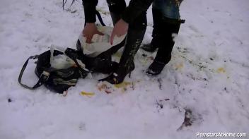 Messin' Around Town With No Shame! Screencap 30 on www.sinx.com