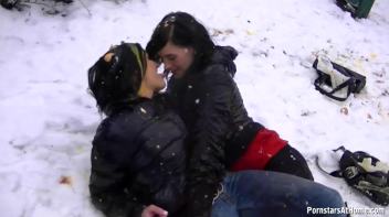 Messin' Around Town With No Shame! Screencap 36 on www.sinx.com