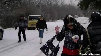 Messin' Around Town With No Shame! Screencap 76 on www.sinx.com