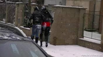 Messin' Around Town With No Shame! Screencap 81 on www.sinx.com