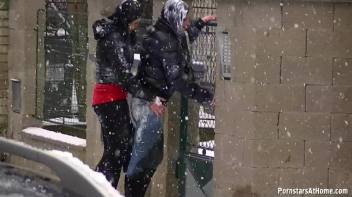 Messin' Around Town With No Shame! Screencap 83 on www.sinx.com