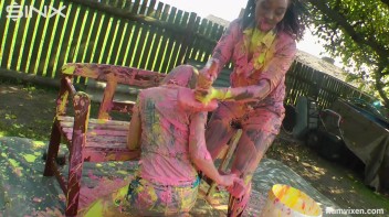 Messy Mamacitas, Girlfriends Paint Themselves Pretty Screencap 32 on www.sinx.com