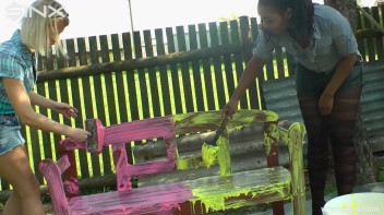 Messy Mamacitas, Girlfriends Paint Themselves Pretty Screencap 6 on www.sinx.com