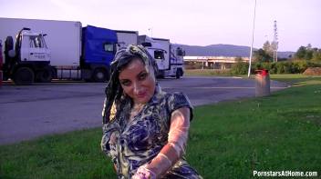Truck Stop Mess Whore Screencap 58 on www.sinx.com