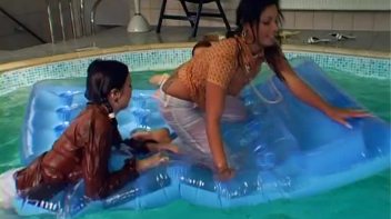 Super Soaked In The Pool Screencap 29 on www.sinx.com