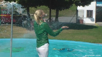 Gorgeous Girls Get Wet And Messy In The Park Screencap 15 on www.sinx.com