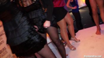 Holiday Hotties Part 6 - Cam 1 Screencap 93 on www.sinx.com