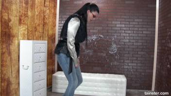 Alice Nice covered in jizz within seconds Screencap 1 on www.sinx.com