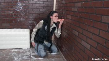 Alice Nice covered in jizz within seconds Screencap 11 on www.sinx.com