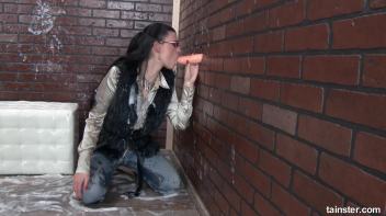 Alice Nice covered in jizz within seconds Screencap 18 on www.sinx.com