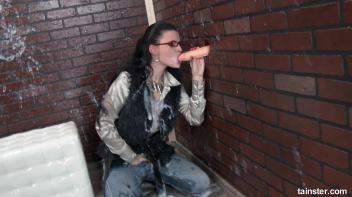 Alice Nice covered in jizz within seconds Screencap 24 on www.sinx.com