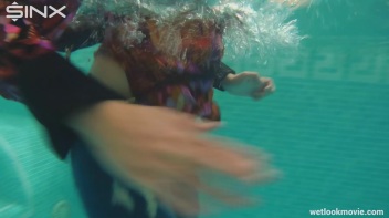 Brunette In Jeans Enters Swimming Pool Clothed Screencap 27 on www.sinx.com